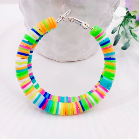 Polymer Clay Round Circle Colorful Medium Hoop Heishi Earrings - Picture 3 of 3